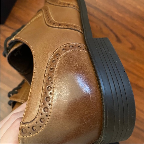 Cole Haan Men’s Wingtip Oxford Size 10.5 Medium wide